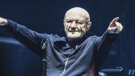 Phil Collins anuncia último show da sua carreira devido a questões de saúde