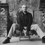 Douglas Adams: conheça o autor que inspirou o Dia do Orgulho Nerd
